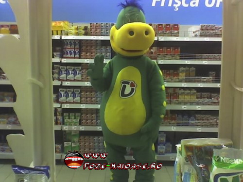 Dino, Reclama La Iaurt